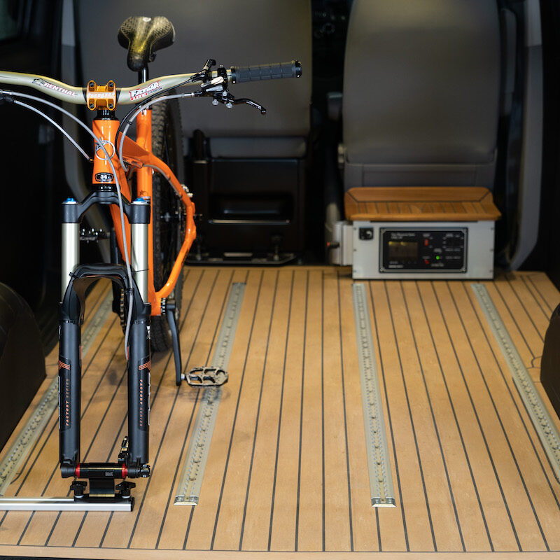 300mm Screw Down Single Slot Rail + (1)Fork Mount