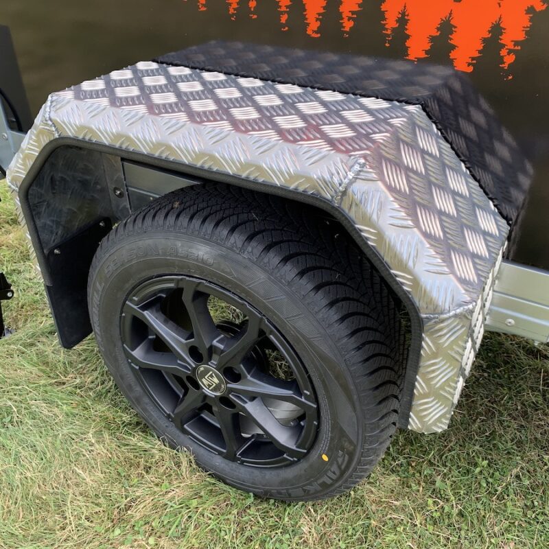 2 x Aluminium Chequer Plate Stand on Wheel Arches